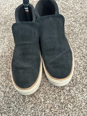 Women’s TOMs Black Suede Slip-On Casual Sneakers